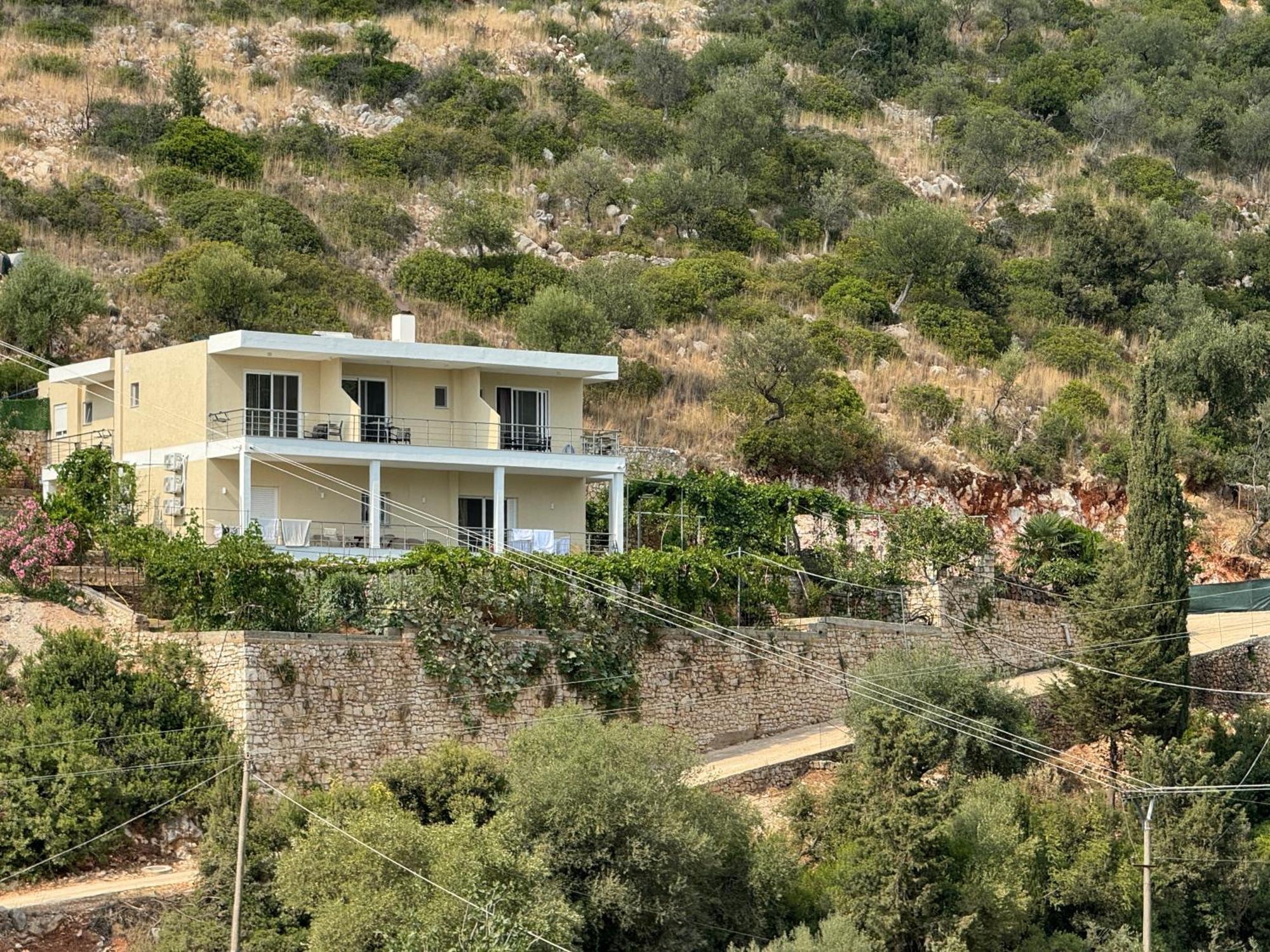 Ion Rooms Himarë Dış mekan fotoğraf